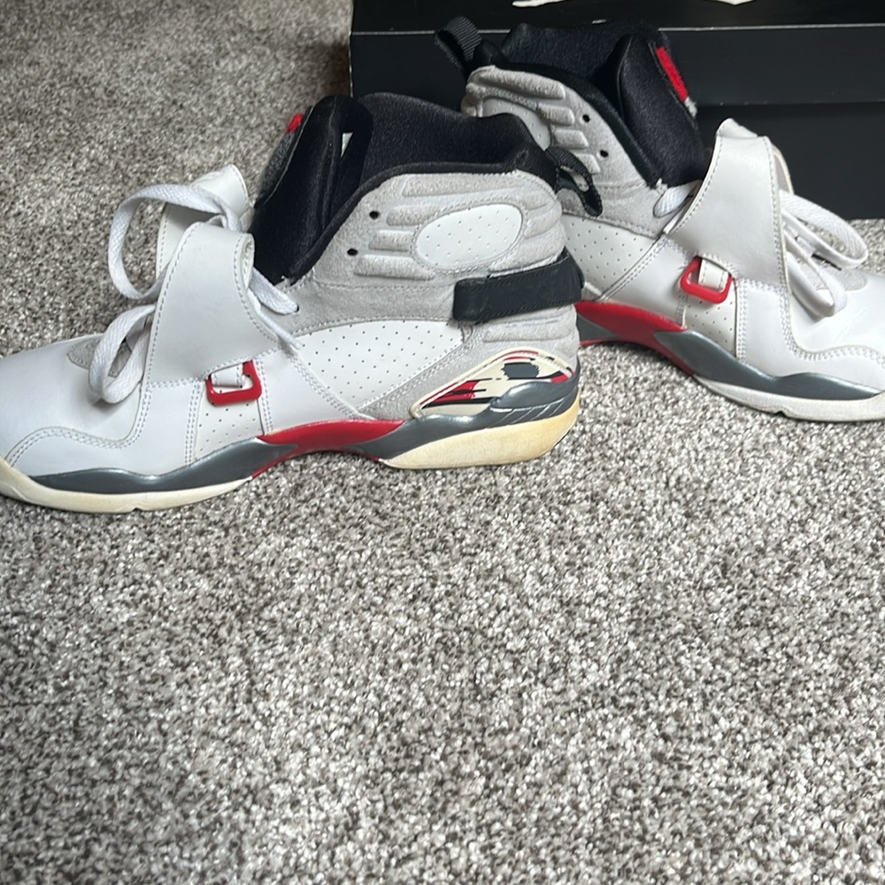Air Jordan 8 Retro (GS) - Picture 4 of 7